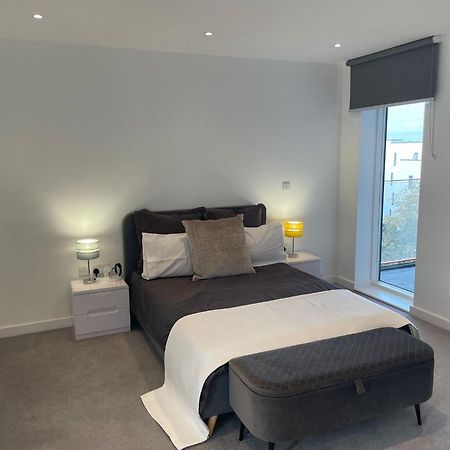 Malixa Uk Apartamento Croydon Exterior foto