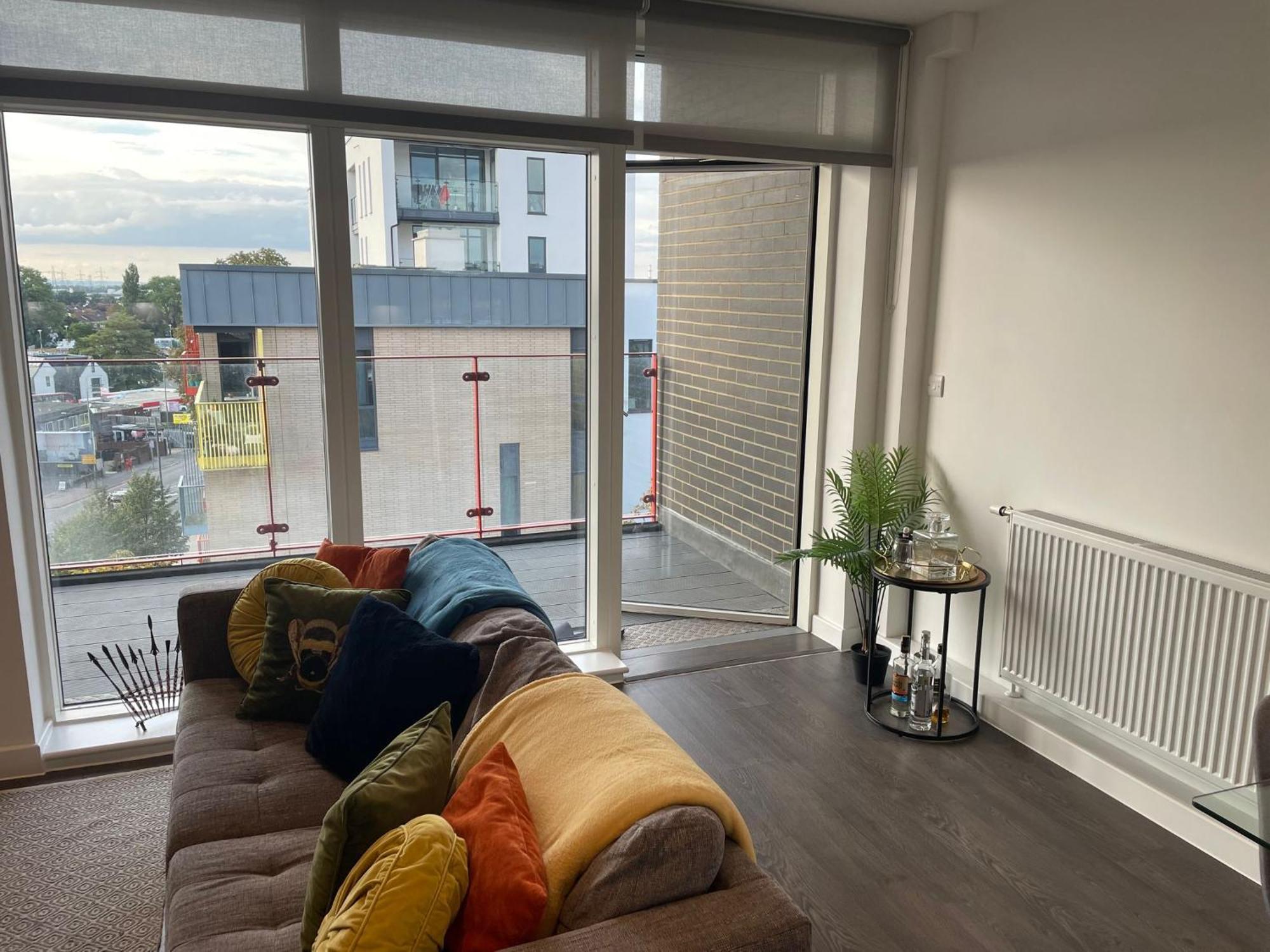 Malixa Uk Apartamento Croydon Exterior foto